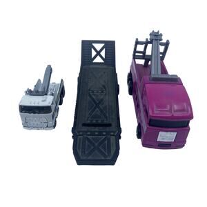 Vtg Hot Wheels 1981 Auto City Tow Truck w/ Trailer & 1996 Thunderstorm Wrecker